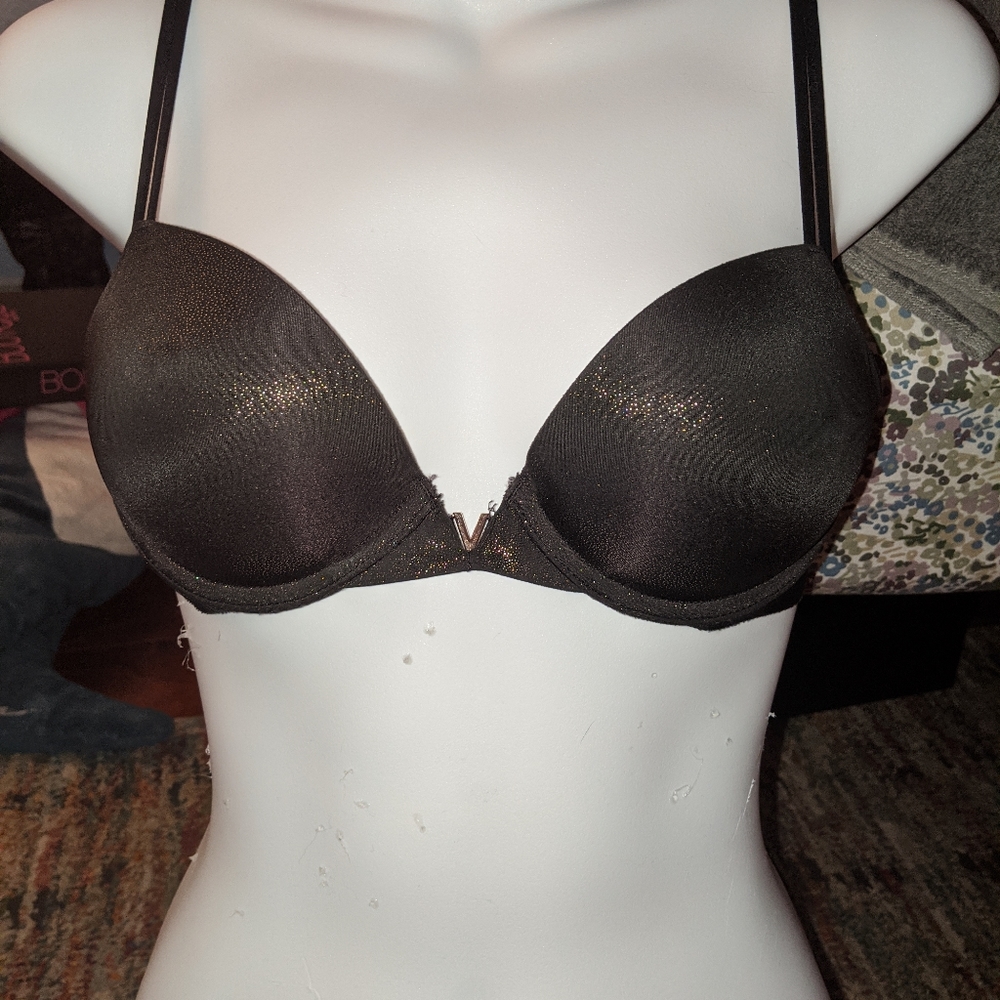 Victoria Secret's Sexy illusion